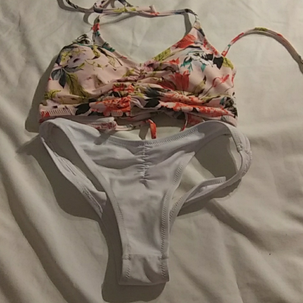 2 piece Bikini New No tags